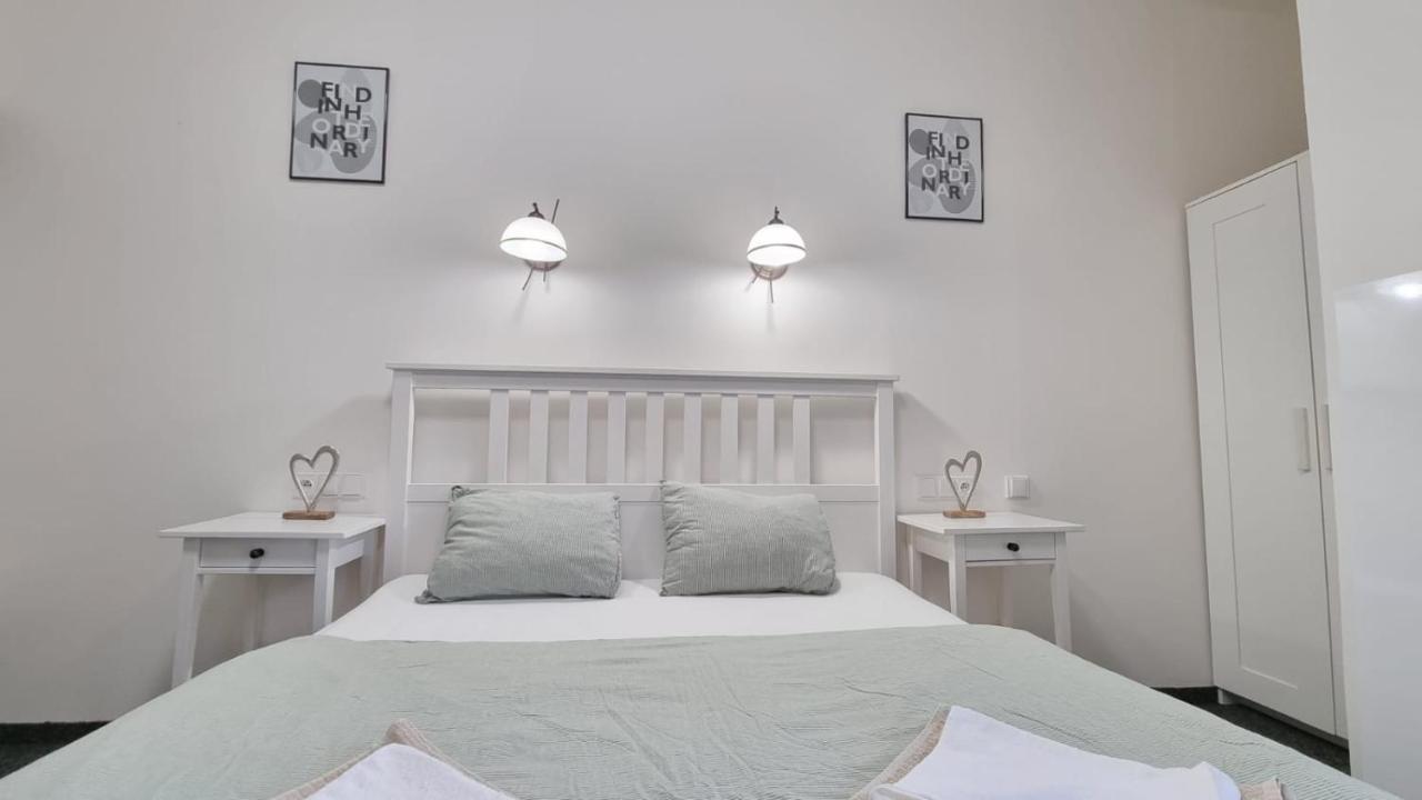Finnem Rentals Jicinska Praga Exterior foto